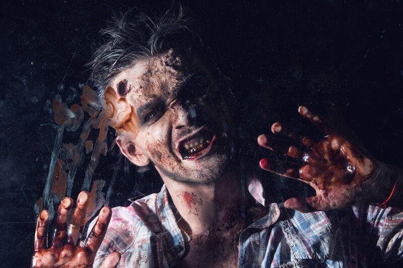5 Películas de Zombies y Muertos Vivientes